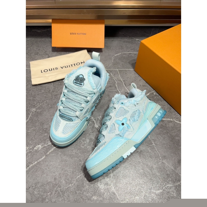 l**is V*t*n sneakers